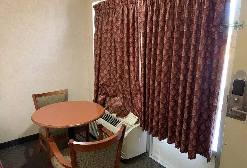 Retkeilymaja Coachman S Inn Motel