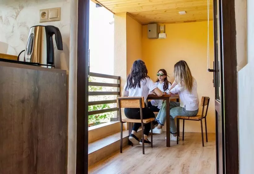 ホテル Dilivita Rest House