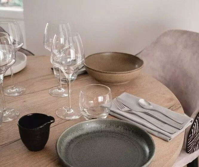 ホテル Hôtel Restaurant Villa Métis