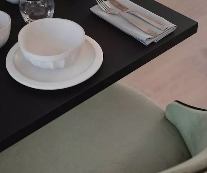 ホテル Hôtel Restaurant Villa Métis