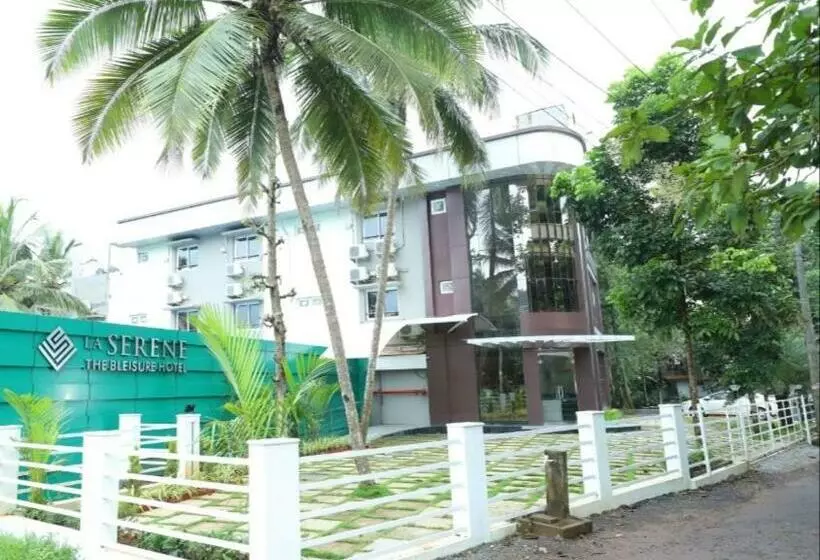 Hotelli La Serene Mattannur