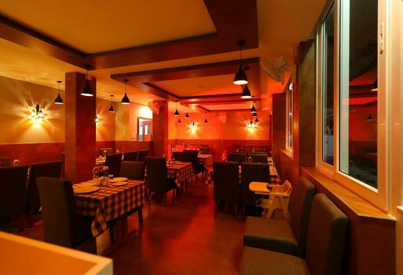 Hotel La Serene Mattannur