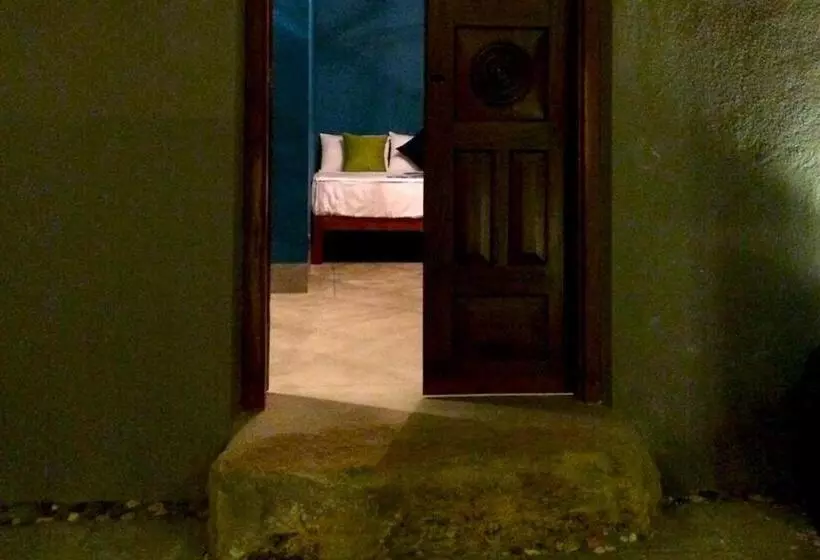 Hotelli Casa Vana Hiriketiya