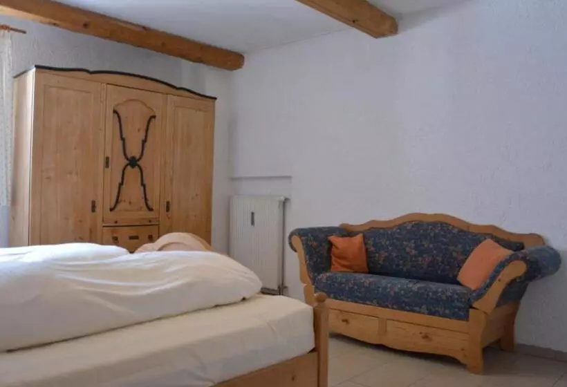 Hotelli Ferienhof Mühlthal