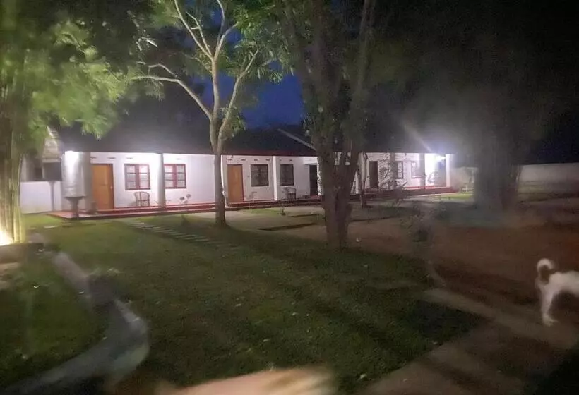 ペンション Hikkaduwa Rest