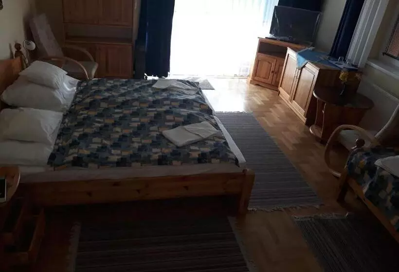 Majatalo Kenézy Lux Apartman Vendégház