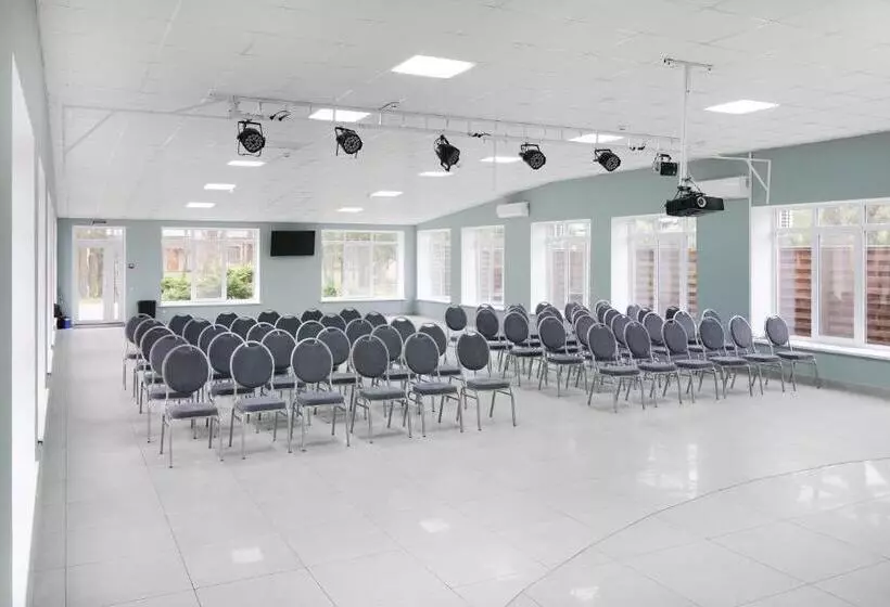 リゾートホテル Kohavi Forest Club