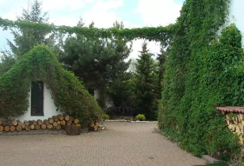 Retkeilymaja Motel Charlie