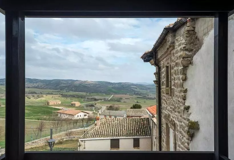 Retkeilymaja Palacio De Sansol