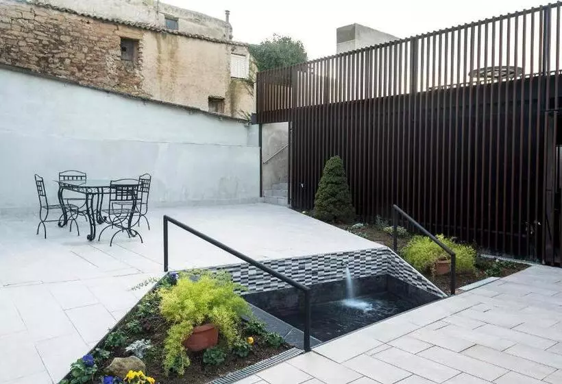 Retkeilymaja Palacio De Sansol