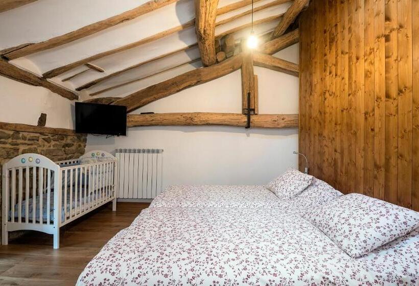 ユースホステル Palacio De Sansol