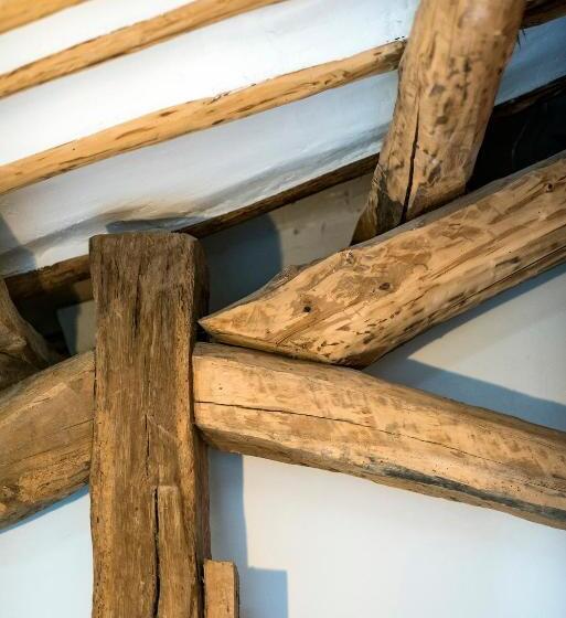 ユースホステル Palacio De Sansol