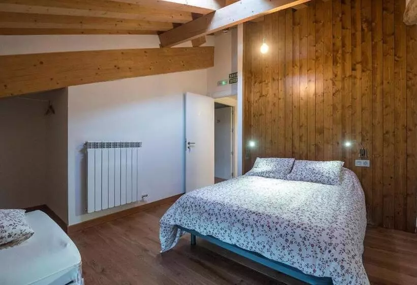 Retkeilymaja Palacio De Sansol