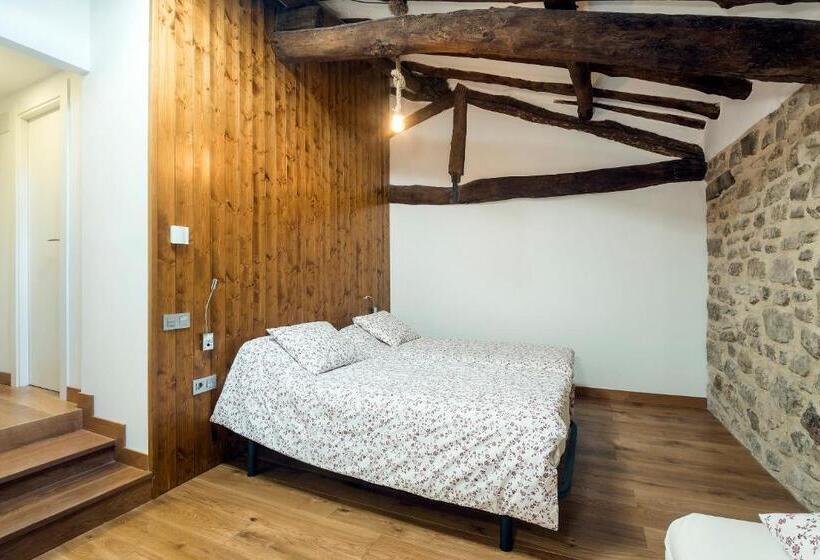 ユースホステル Palacio De Sansol