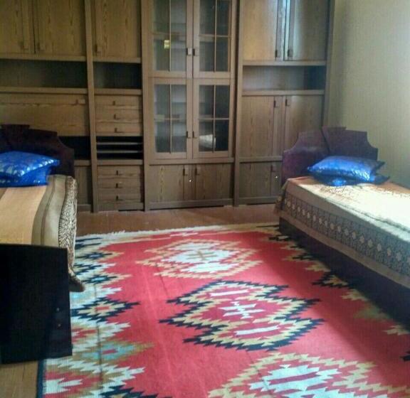 Bed and Breakfast Western House