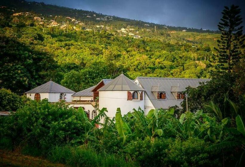 پانسیون Ferme équestre Des Avirons