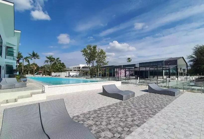 ホテル Rattana Pura Beach Resort