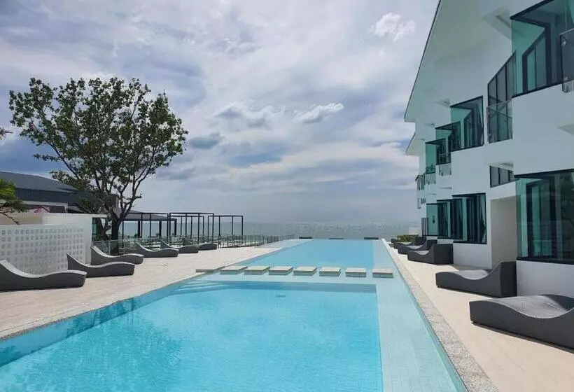 ホテル Rattana Pura Beach Resort