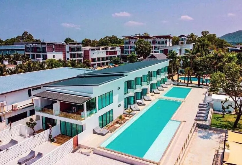 ホテル Rattana Pura Beach Resort