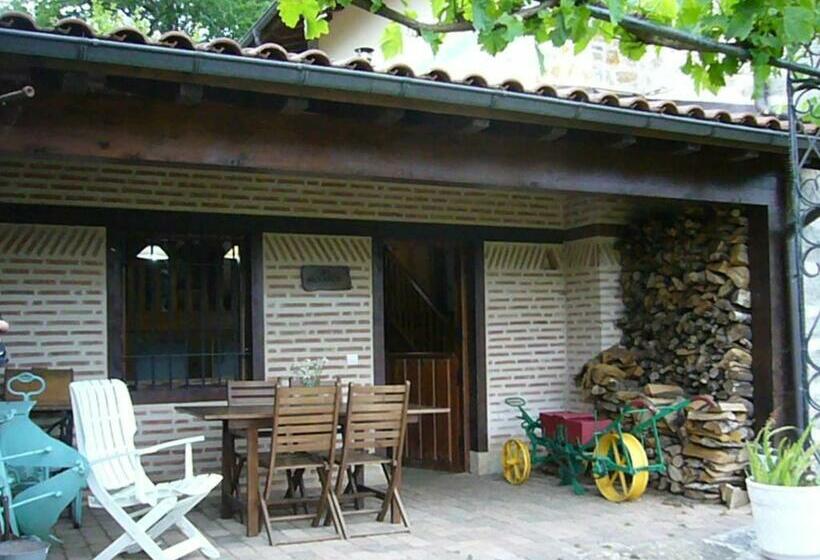 Apartamentos Rurales Casa Lafuente