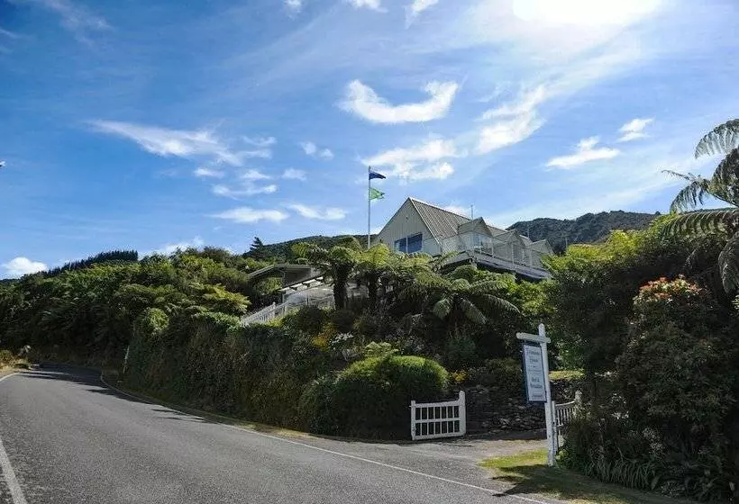 تختخواب و صبحانه Tirimoana House