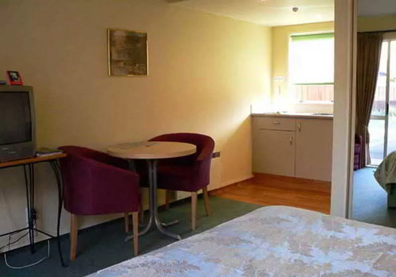 Hotelli Antonio S Motor Lodge