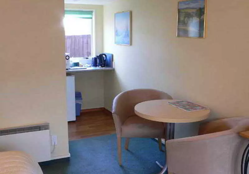 Hotelli Antonio S Motor Lodge