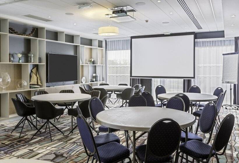 בית מלון כפרי Best Western Plus Europe Hôtel Brest