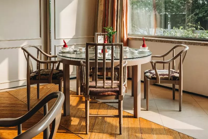 Jw Marriott Hotel & Suites Saigon