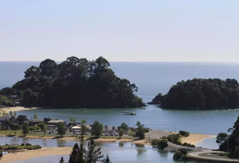 فندق Kimi Ora Eco Resort