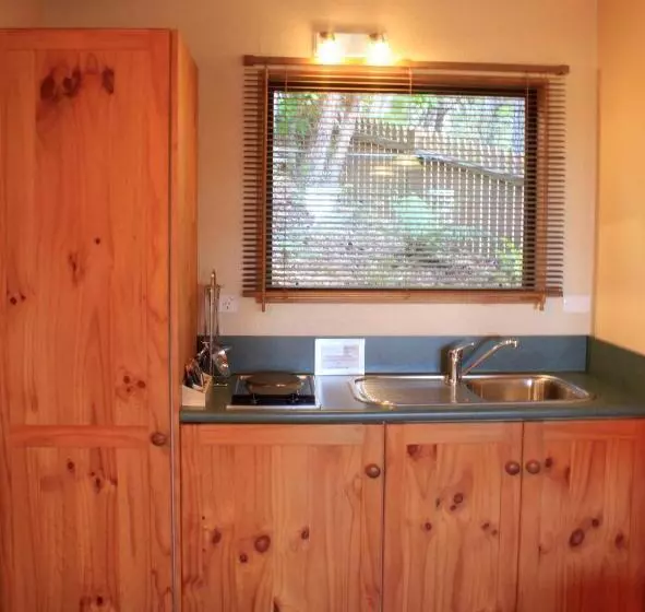 فندق Kimi Ora Eco Resort