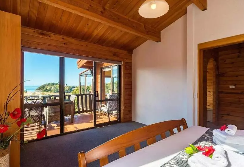 فندق Kimi Ora Eco Resort