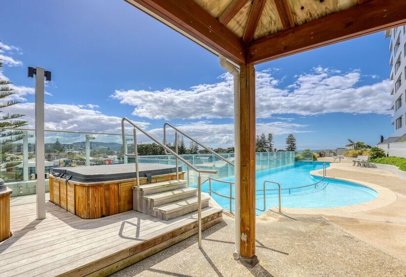 Отель Marsden Suites Nautilus Orewa