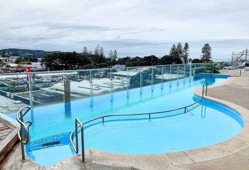 Отель Marsden Suites Nautilus Orewa