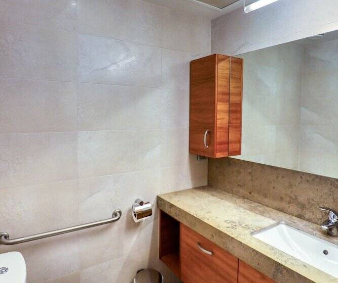 Отель Marsden Suites Nautilus Orewa