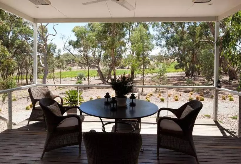 בית מלון כפרי Thorn Park By The Vines