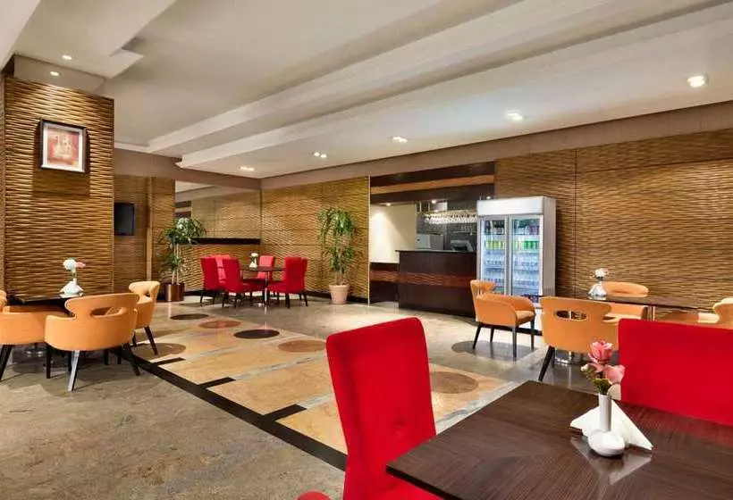 בית מלון כפרי Al Hada Highest S  And Suites