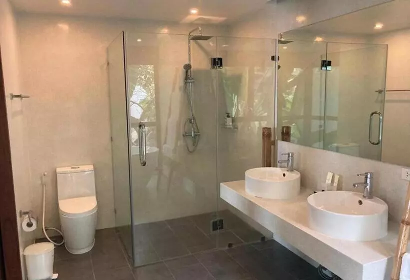 تختخواب و صبحانه Villa The Spot Koh Samui