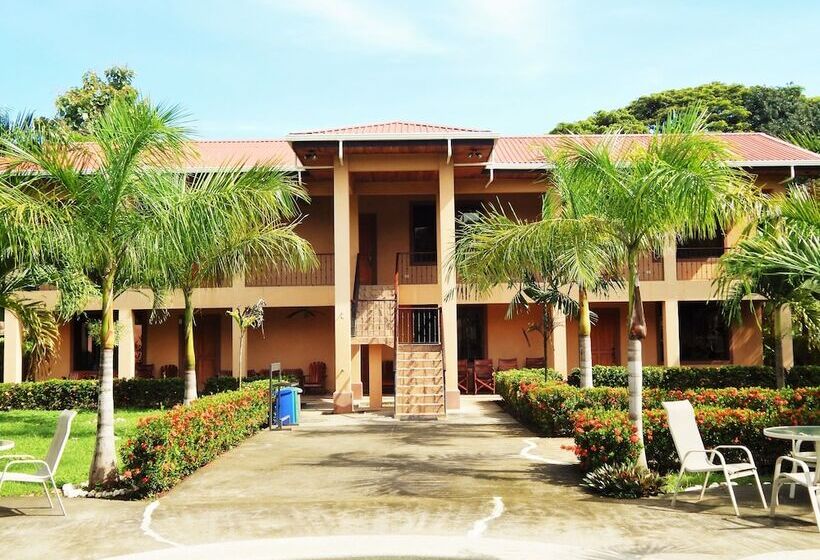 酒店 Marbella Surf Inn