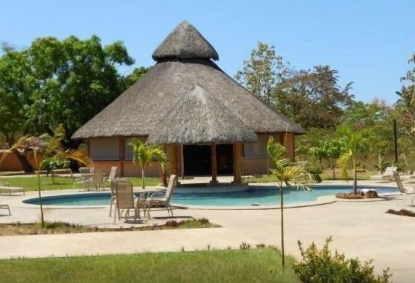 酒店 Marbella Surf Inn