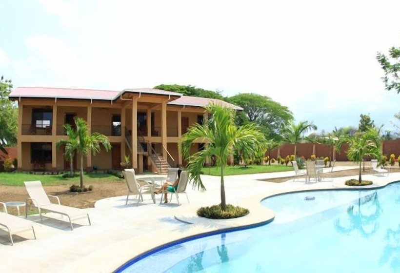 酒店 Marbella Surf Inn