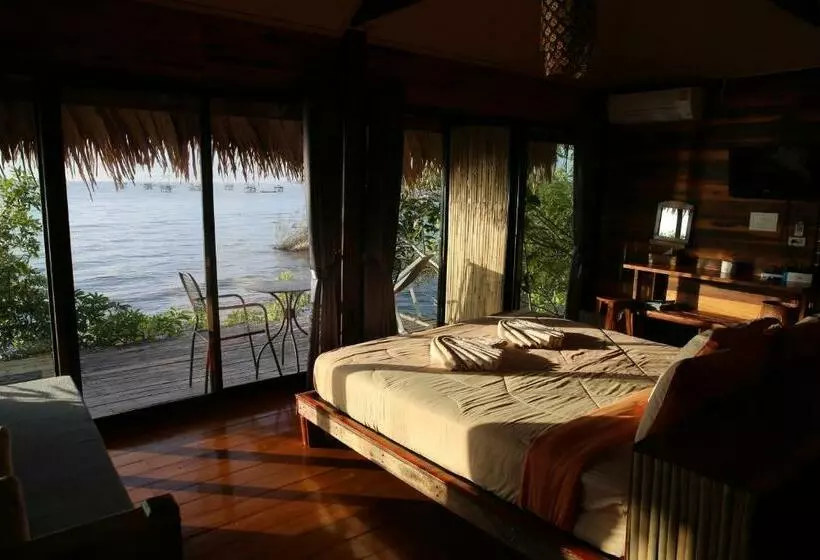 پانسیون Wetlandcamp บ้านชายเล