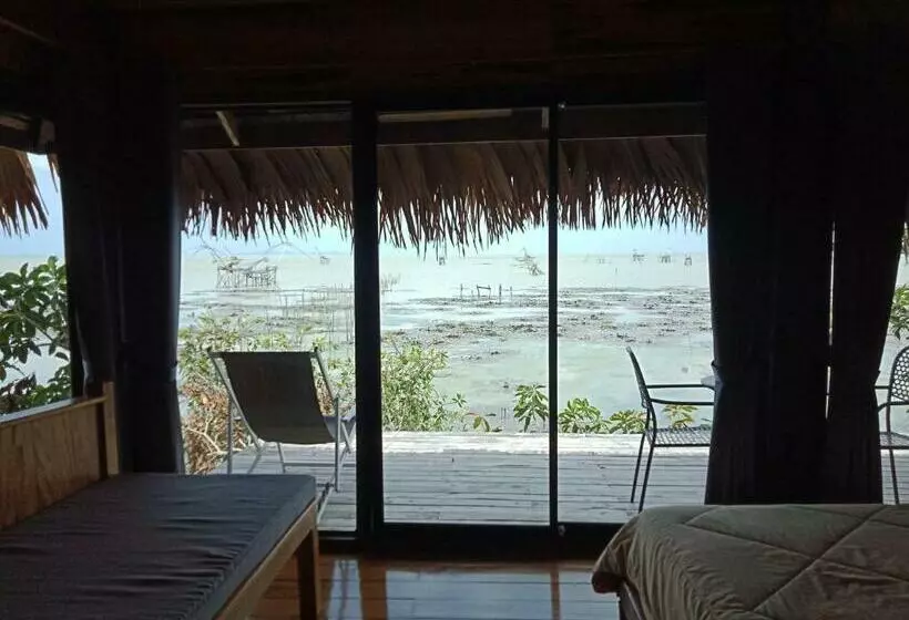 پانسیون Wetlandcamp บ้านชายเล