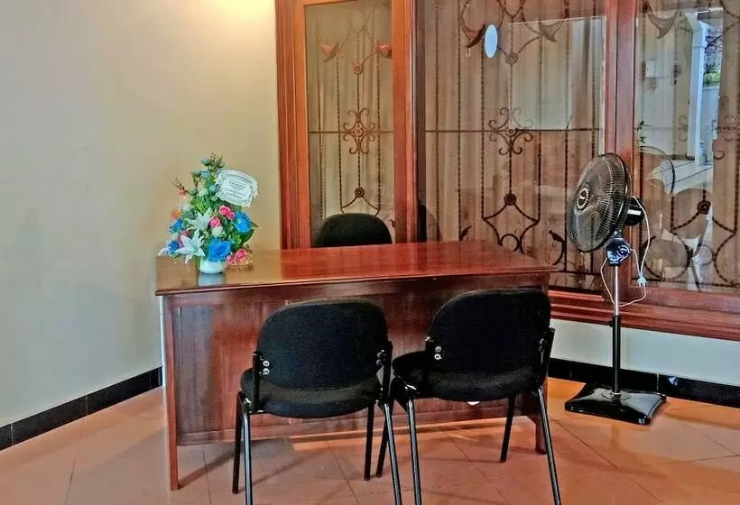 Hotelli Homestay Villa Diva Tambi