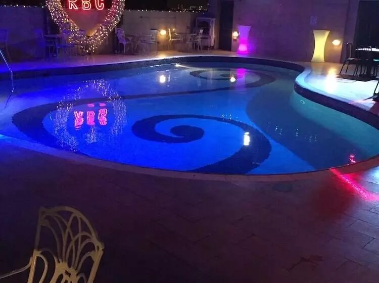 Kaya Hostel