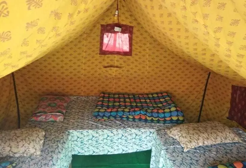 Hotelli Adb Rooms Adventure Guru Byasi