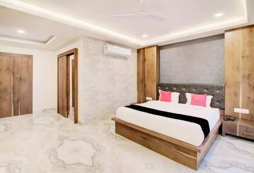 Hotel Krishna Raj