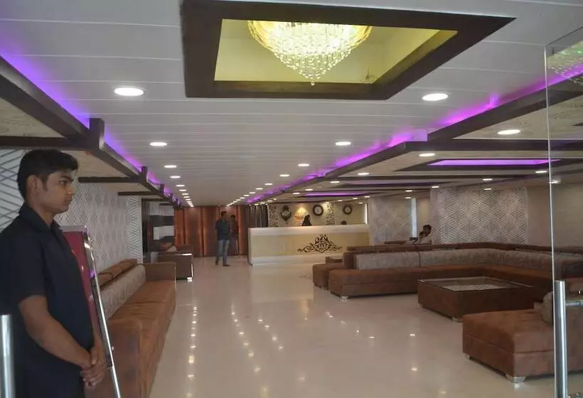 Hotel Rajeev Regency