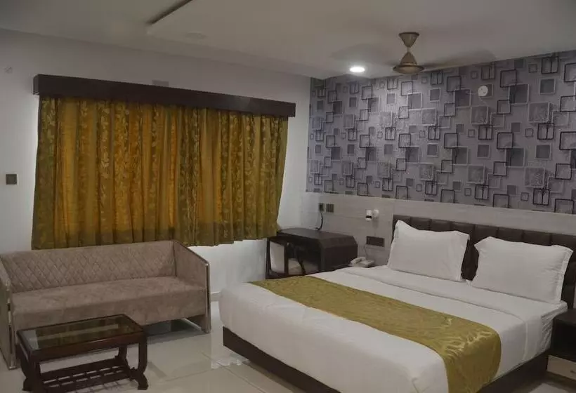 Hotel Rajeev Regency