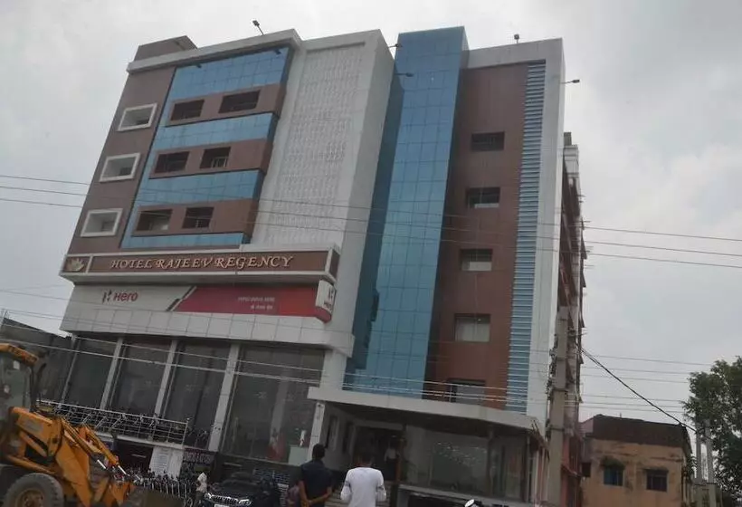 Hotel Rajeev Regency